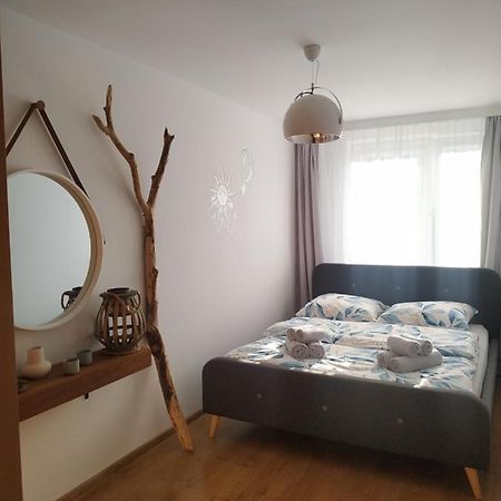 Uroczy Apartament Nad Morzem Gdansk Appartement Buitenkant foto